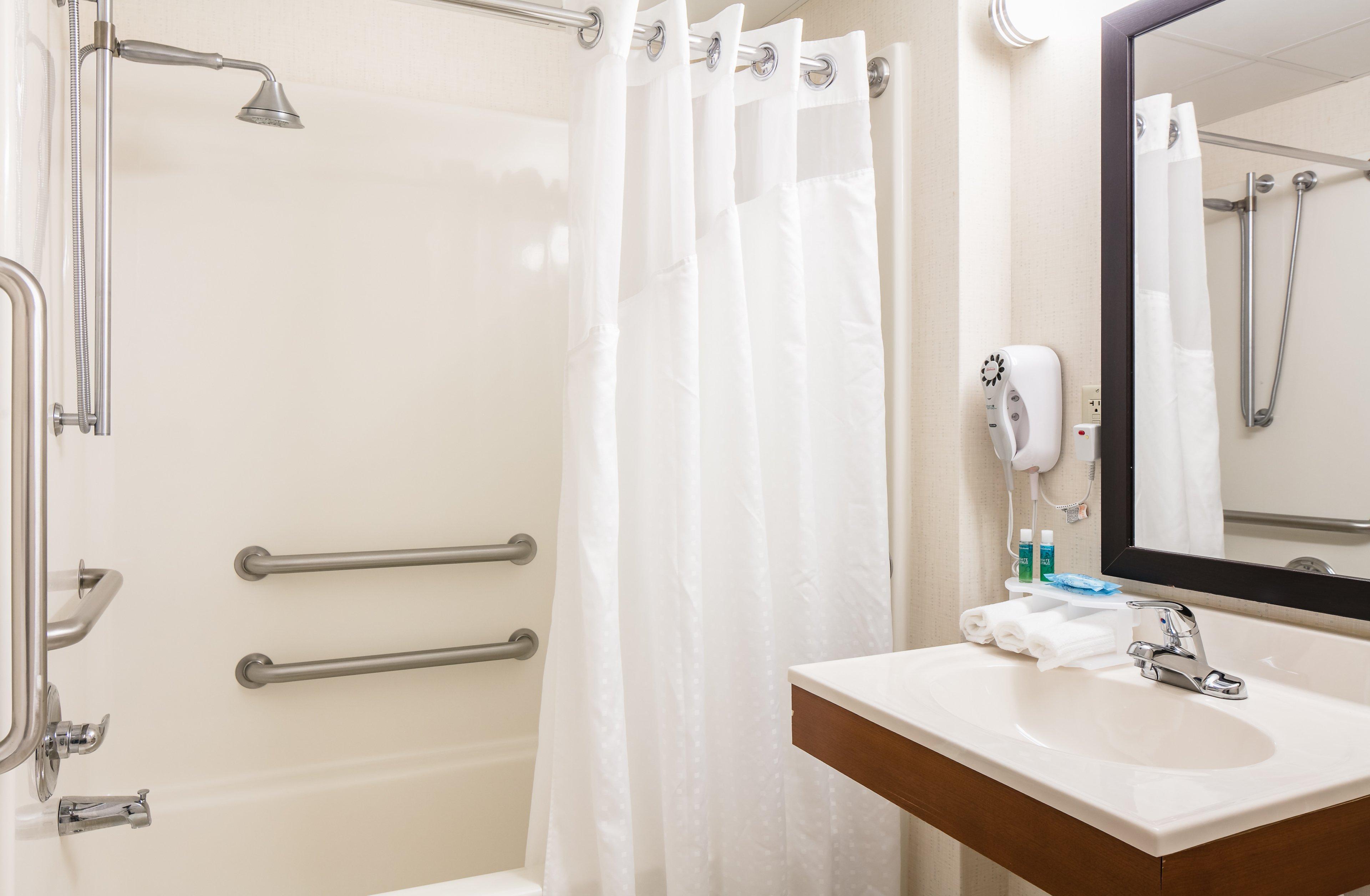 Holiday Inn Express Hotel & Suites Coralville By Ihg Ngoại thất bức ảnh