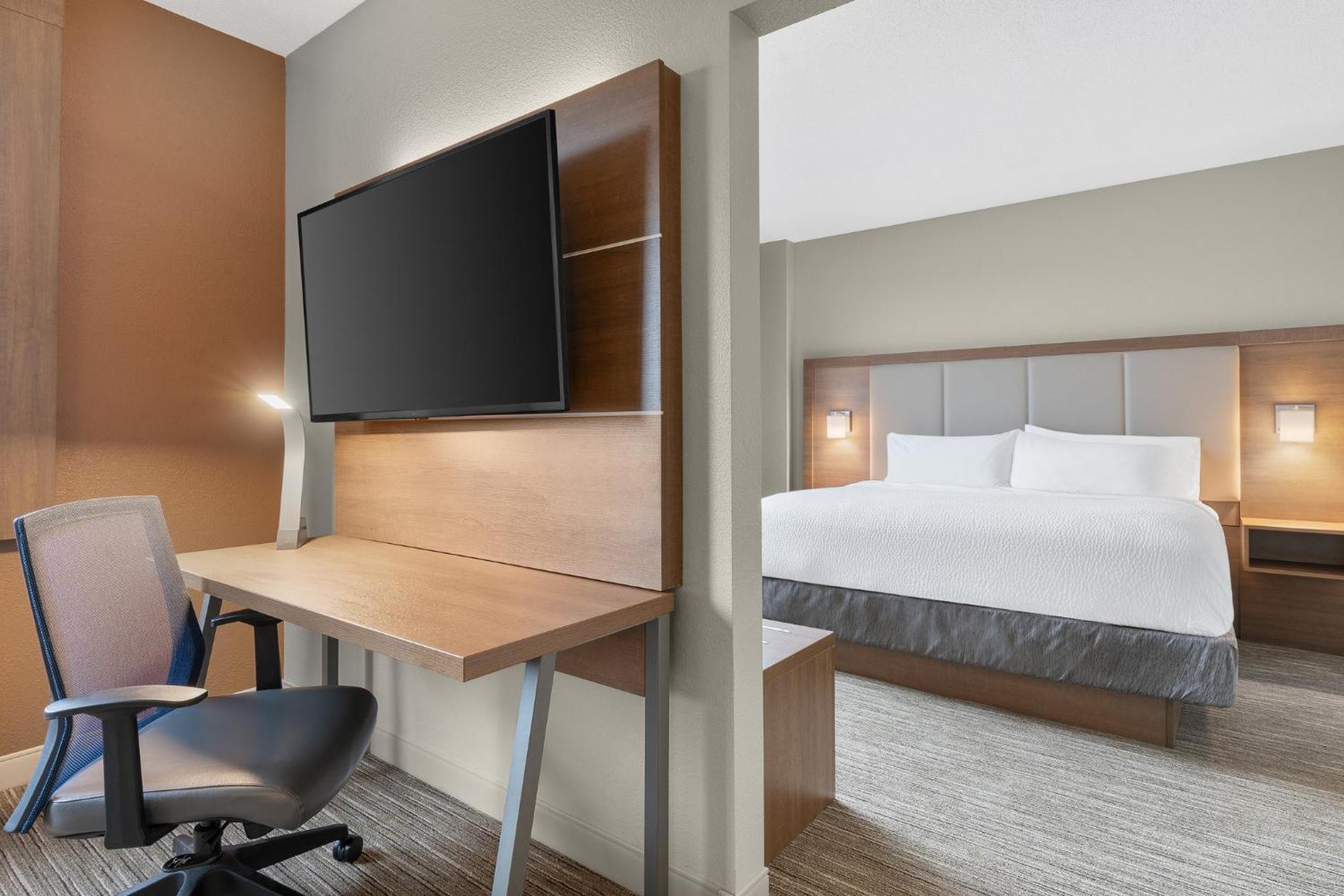 Holiday Inn Express Hotel & Suites Coralville By Ihg Ngoại thất bức ảnh